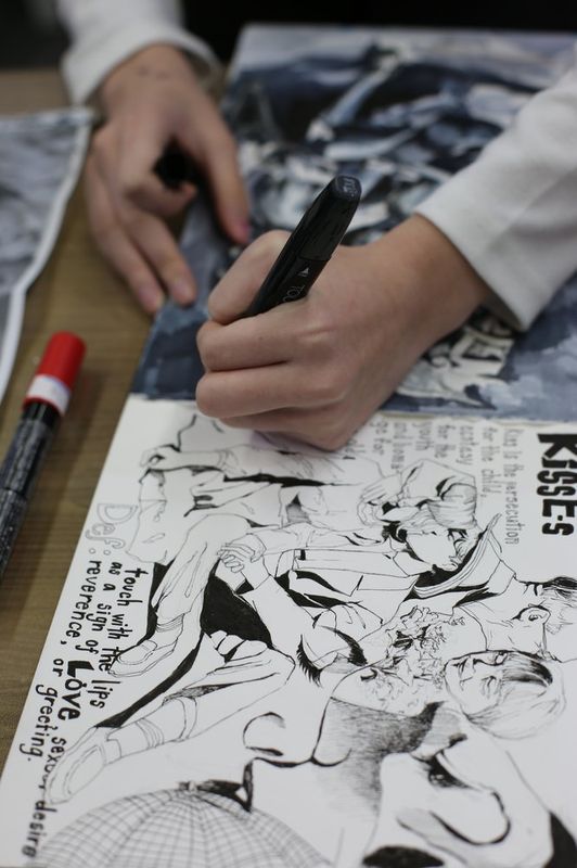 Art student working on detailed ink illustration for competitive US art school portfolio at Royal Blue Art & Design, Seoul