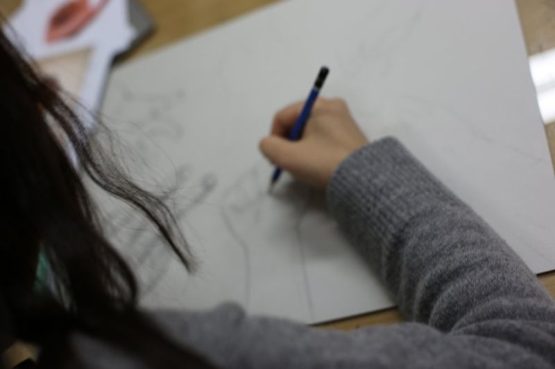 How Korean Students Should Navigate AI in US Art Admissions - 압구정 Royal Blue Art 스튜디오